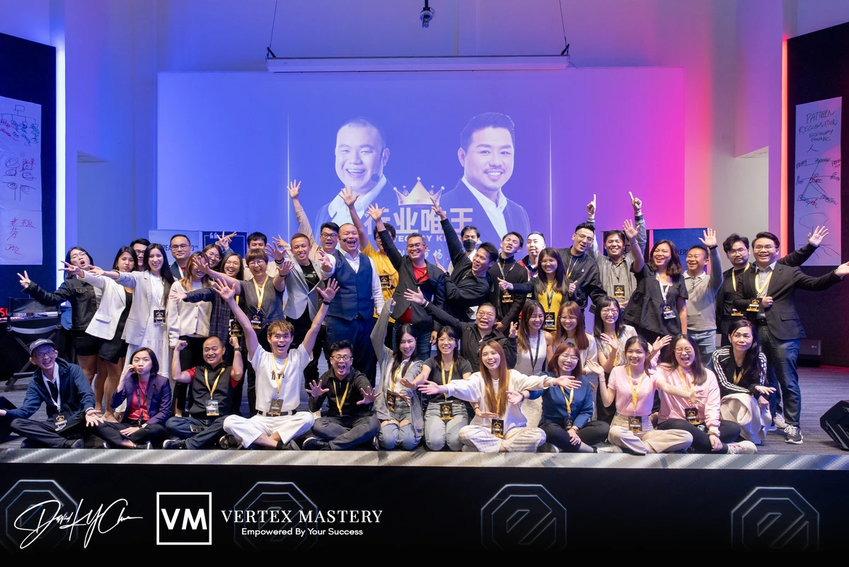 Founders and participants at a Vertex Mastery event, photo 9