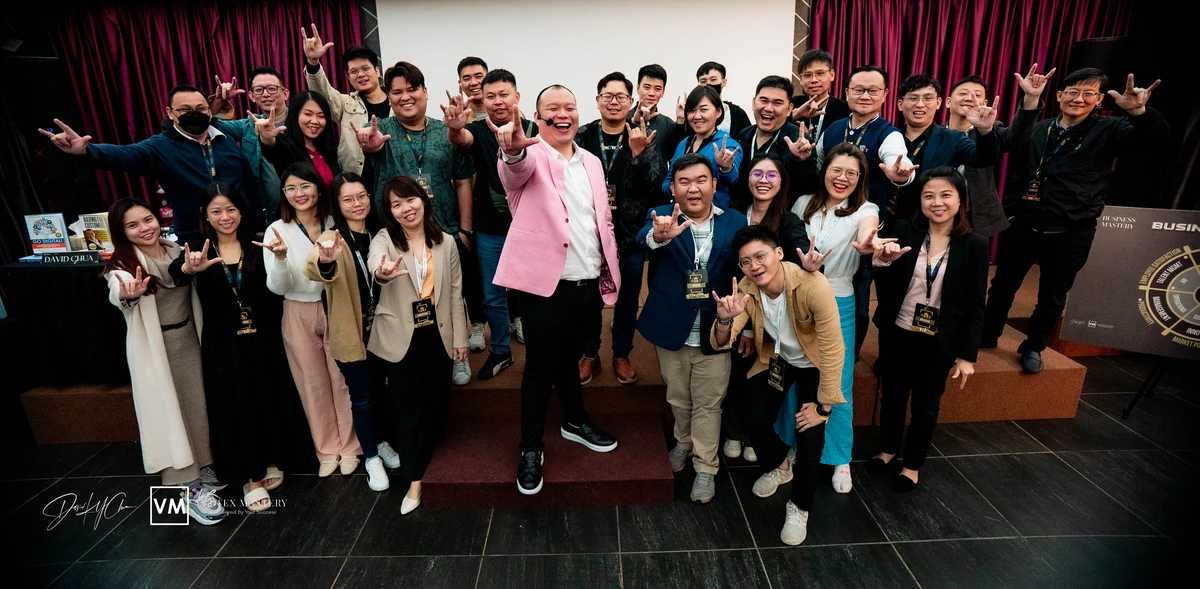 Founders and participants at a Vertex Mastery event, photo 18