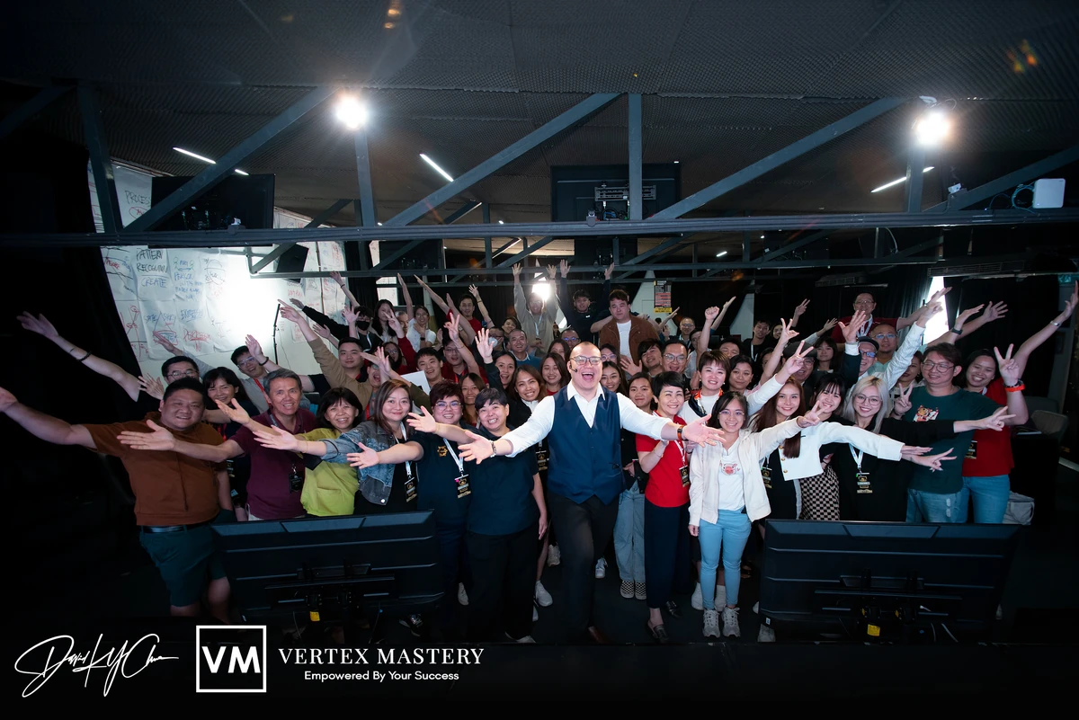 Founders and participants at a Vertex Mastery event, photo 11